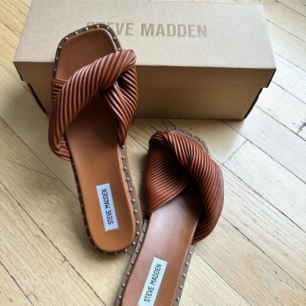 Steve Madden Amita Brown Women's Knotted Slide Sandals